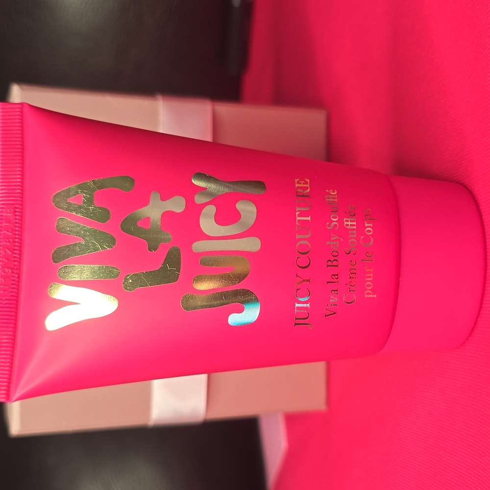 Juicy Couture Viva La Juicy body souffle